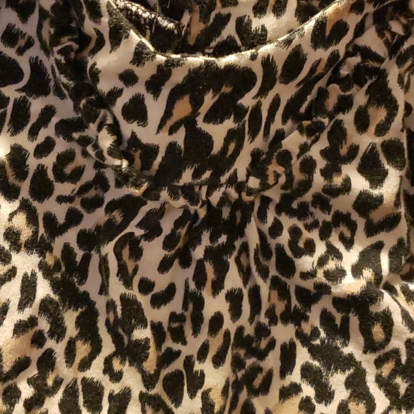 Girl's dress - Picture 2 of 4